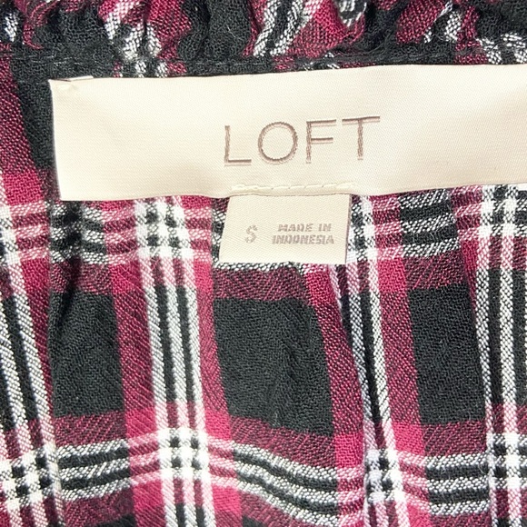 Ann Taylor LOFT•red black plaid tartan long sleeve peplum top medium - Picture 3 of 7